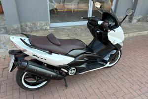 YAMAHA T-MAX 500