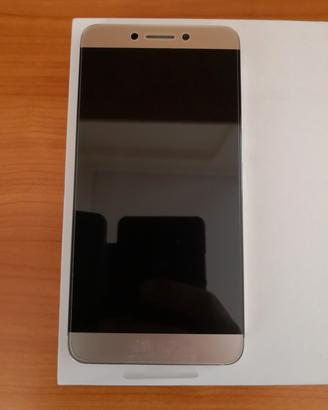 Smartphone LE Pro nuovo