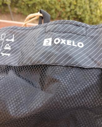 casco e set di protezione 