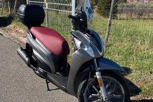 Kymco People 125i