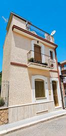 Casa indipendente terrazza panoramica e camino