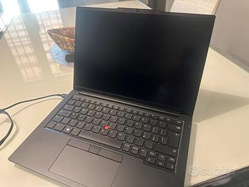 Lenovo Thinkpad E15 gen 5 AMD