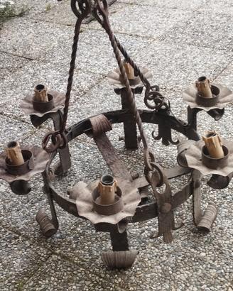 lampadario in ferro battuto 