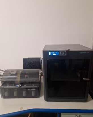 Stampante 3d Bambulab p1s combo