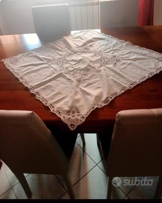centrotavola con pizzi vintage 