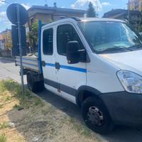 Iveco dayli doppia cabina cassone ribaltabile