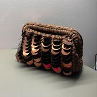 clutch bag marrone con pailettes