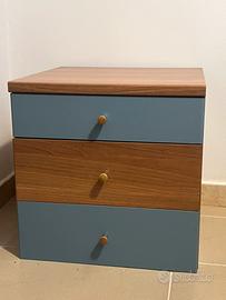 Comodino moderno a 3 cassetti (Legno e Azzurro)