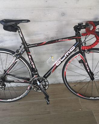 Bicicletta in carbonio OLMO