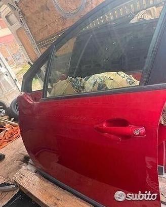 Porta peugeot 2008 del 2017