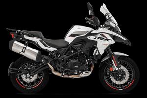 Benelli TRK 502 TRK502X con tris valigie shad