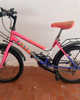 Bicicletta , solo da gonfiare le gomme