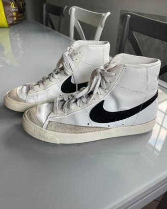 Nike Blazer Mid '77