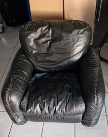poltrone in pelle nera