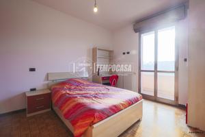 AMPIO 5 LOCALI CON ASCENSORE
