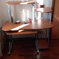 Scrivania porta computer