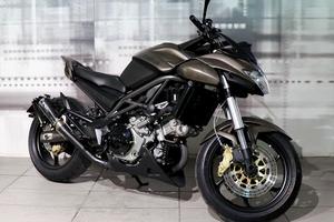 Cagiva V-Raptor 1000