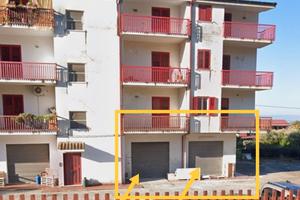 Magazzino 105 mq cat. C1 commerciale/deposito