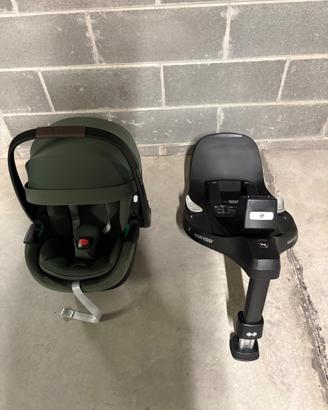 Ovetto Maxi Cosi Pebble 360 pro 2 + base isofix 