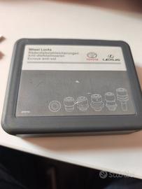 Toyota Lexus dadi bulloni antifurto 