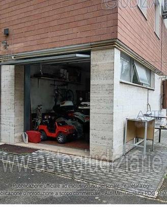 Box/Posto auto Fabriano [A4358051]