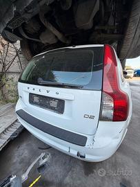 VOLVO V50 (MW, 545) D2 Diesel (114 CV / 84 kW D 41