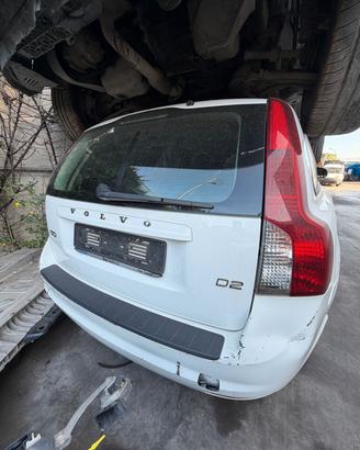 VOLVO V50 (MW, 545) D2 Diesel (114 CV / 84 kW D 41