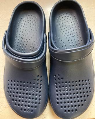 Ciabatte modello crocs