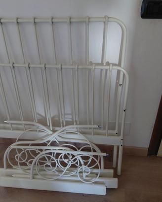 Letto singolo in ferro laccato