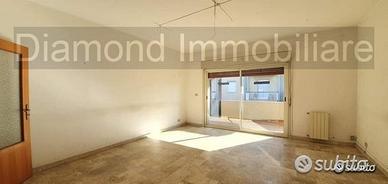 Appartamento 4,5 vani con garage a Giarre centro