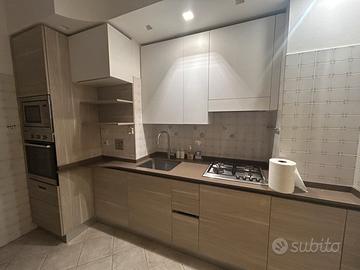 Cucina completa (no forno e no microonde)