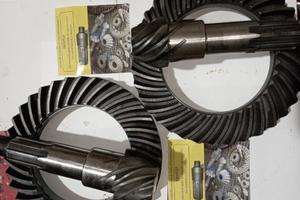 Coppia conica ford 4100