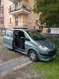 Peugeot 1007 - 1400 diesel 