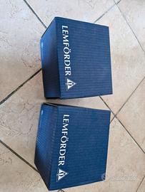 Supporti ammortizzatori anteriori