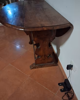 tavolo in legno massello