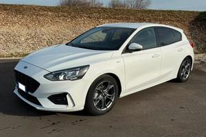 Ricambi ford focus st line 2020