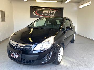 Opel Corsa 1.2 3 porte b-color