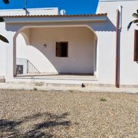 Porzione di Villa Bifamiliare con giardino