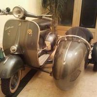 Vespa sidecar