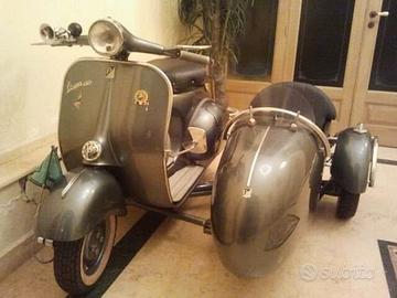 Vespa sidecar