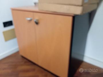 Tavolo / Armadietto / Vetrinetta 