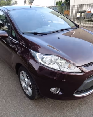 FORD Fiesta + 1.2 82CV 5 porte
