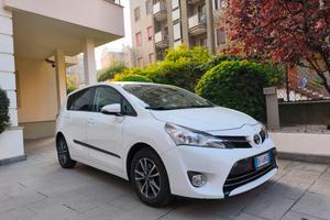 TOYOTA VERSO 7 POSTI