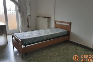 BA-6586 Da Ottobre 2 camere singole in zona Picone