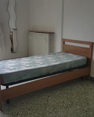 BA-6586 Da Ottobre 2 camere singole in zona Picone