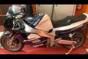 Yamaha FZR 1000 exup