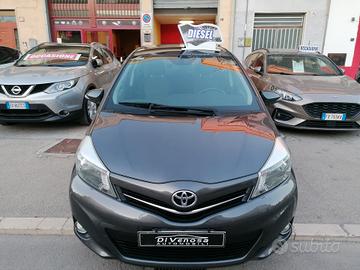 Toyota Yaris 1.4 D-4D 5 porte Lounge