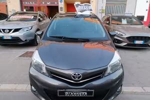 Toyota Yaris 1.4 D-4D 5 porte Lounge