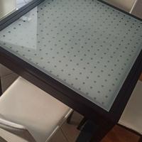 Tavolo allungabile con sedie