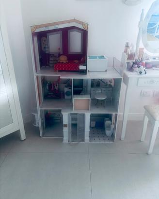 Casa Barbie con avvessori